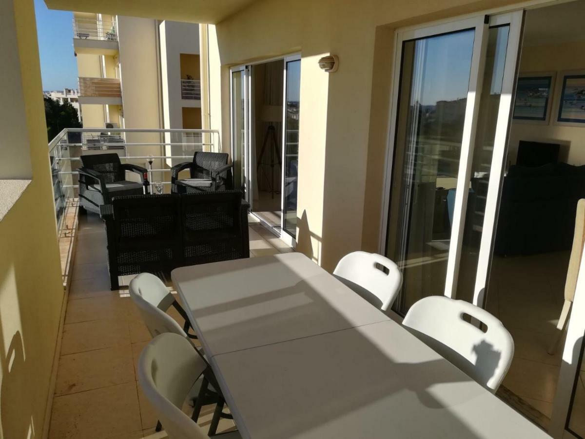 Apartamento Vila Marachique アルヴォル エクステリア 写真